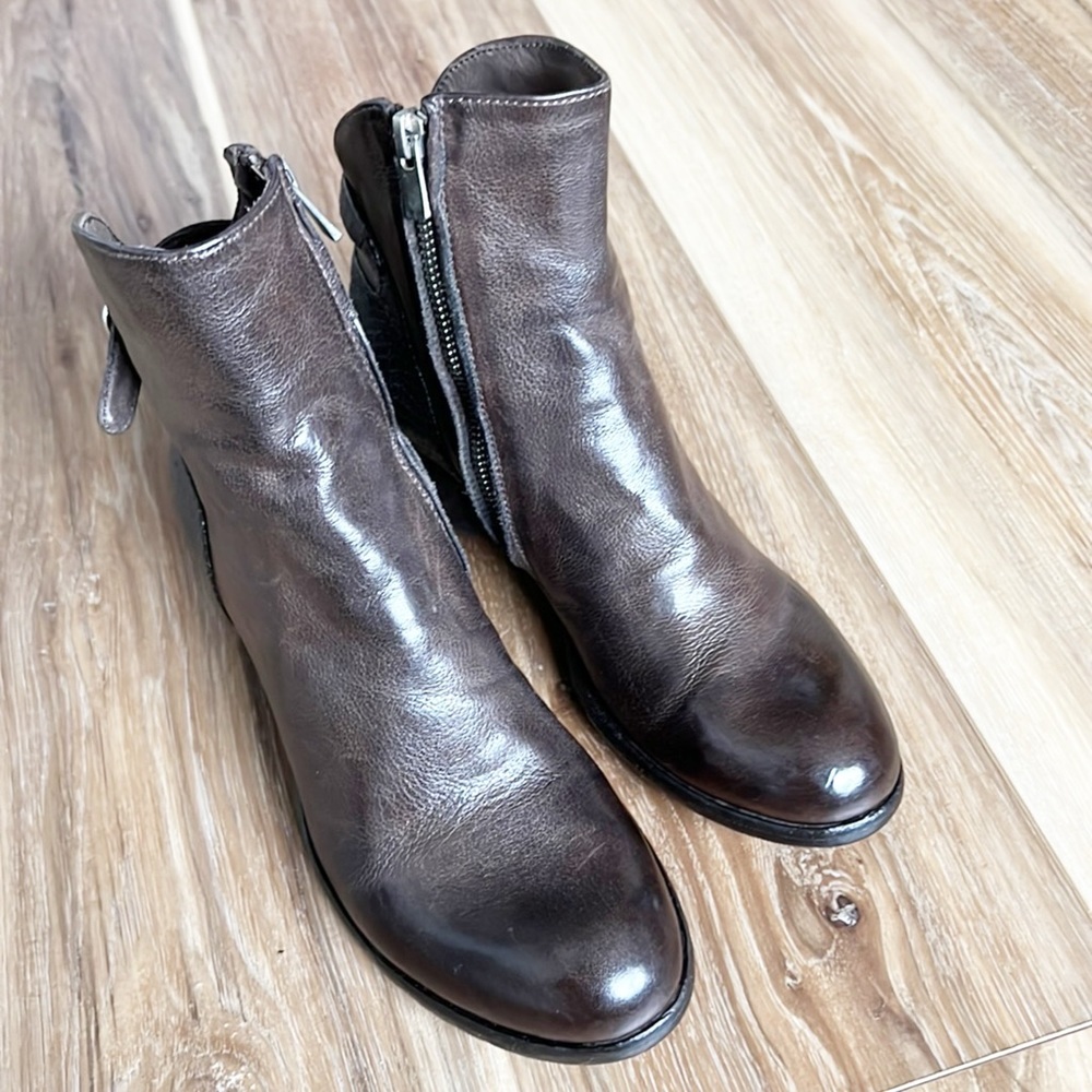 OFFICINE CREATIVE Leather Chelsea Boots Size: 6 | IT 36